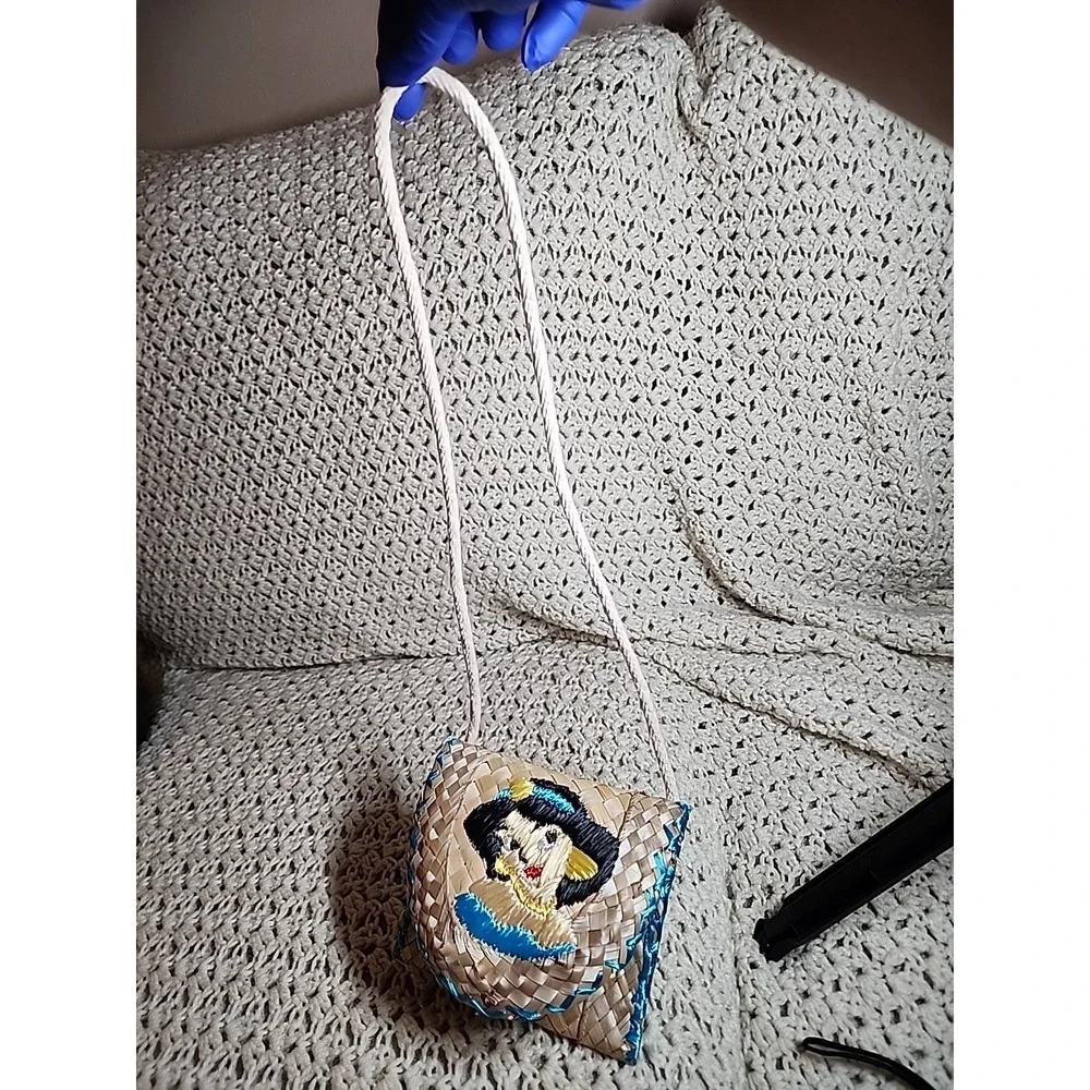 New CrossWeave Jasmine Embroidered Purse Shoulder bag Bahamas